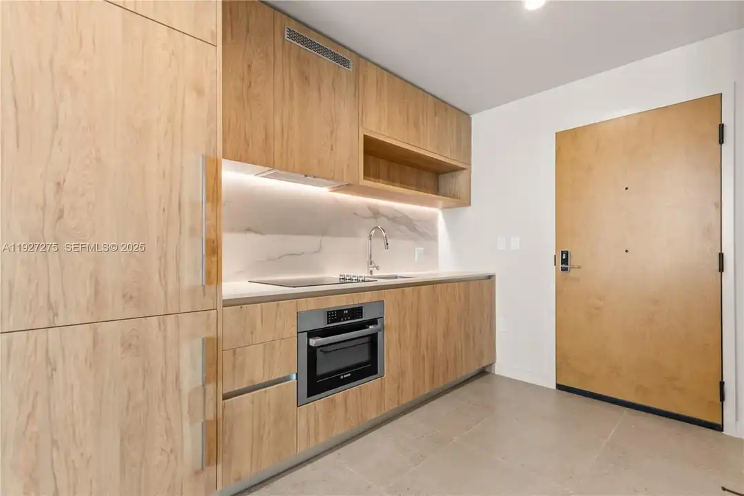 11 NE 6th St #3213 – pohled 5