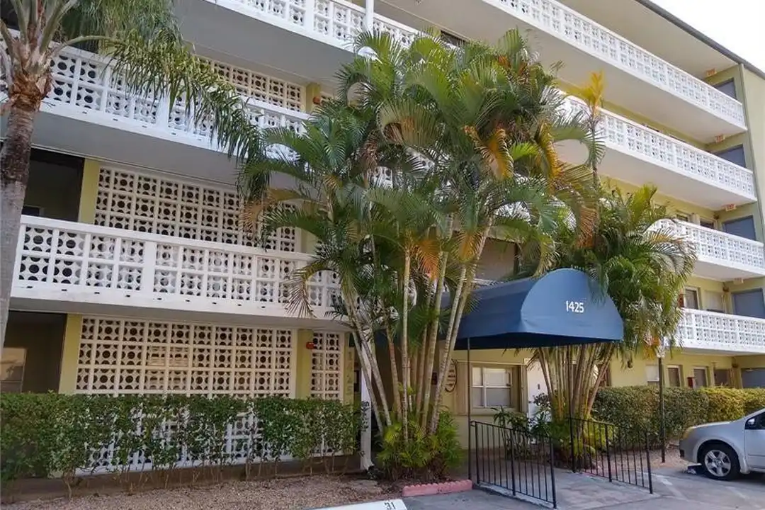 1425 Arthur St unit 414b - View 6