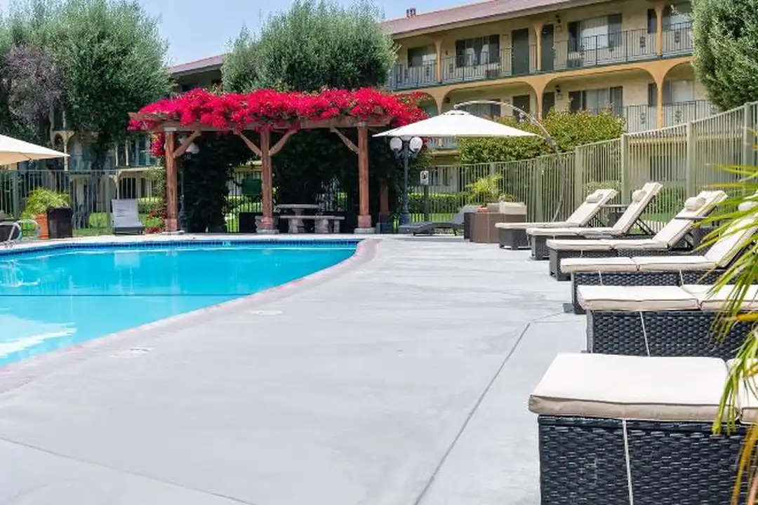 111 S Barranca Ave - View 4
