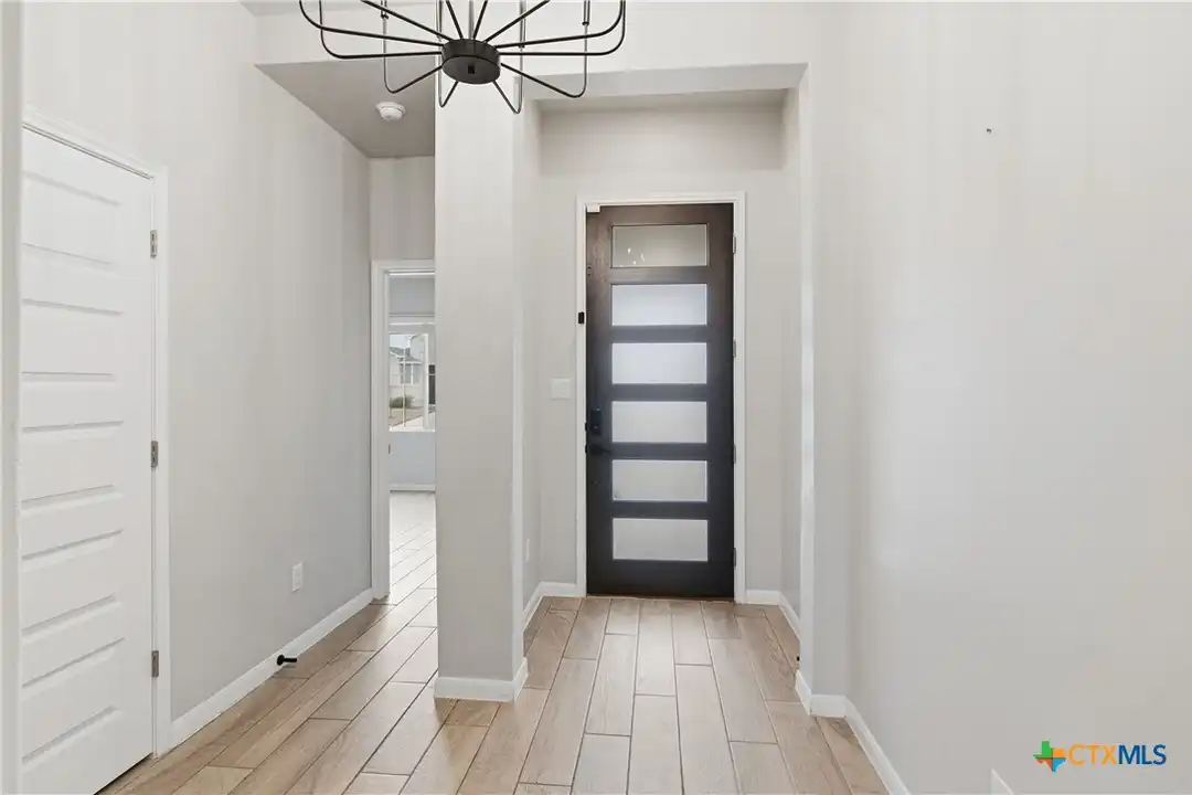 House in Seguin - View 4