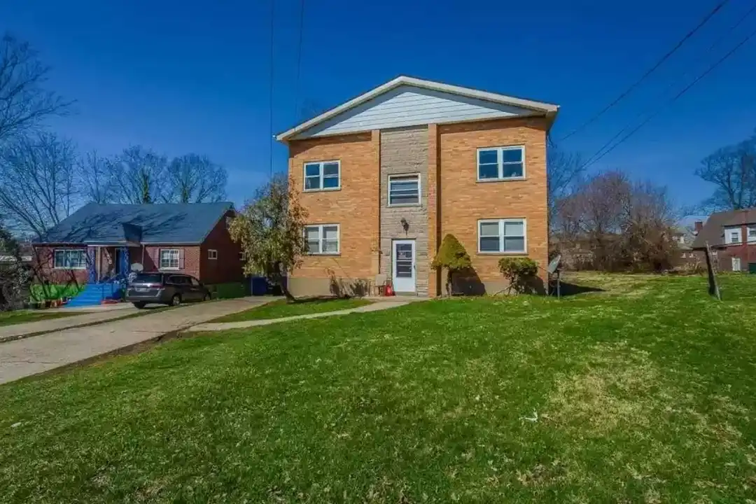 Apartment in Cincinnati, West Price Hill - View 4