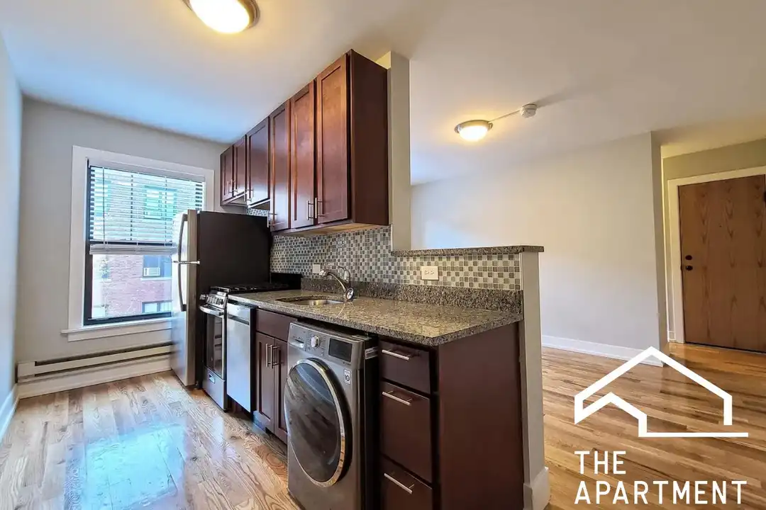 Apartment in Chicago - View 2
