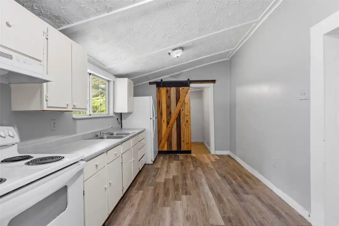 8 Jackson Rd - View 6