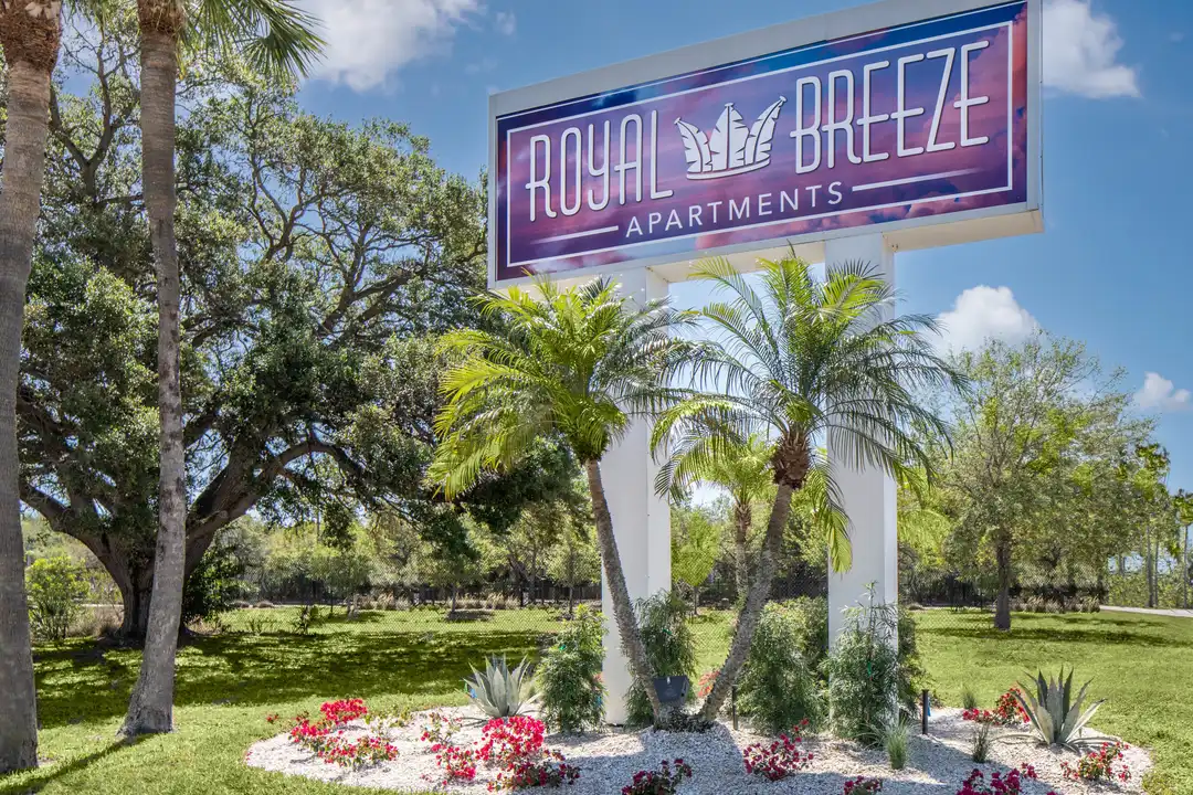 Royal Breeze Apartments – photo 1