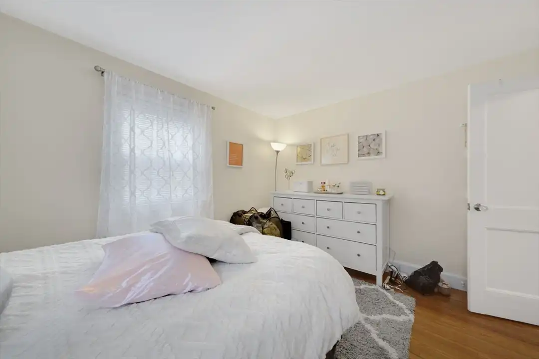 932 Massachusetts Ave unit 3 - View 5