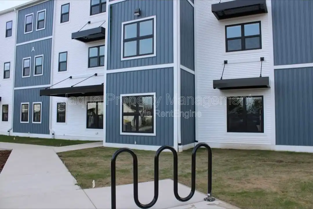 24279 W McGillen Ave unit A24 - View 2