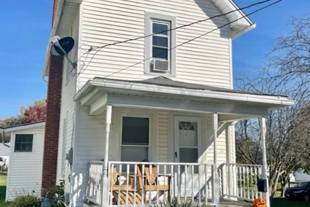 218 Pearl St – photo 1
