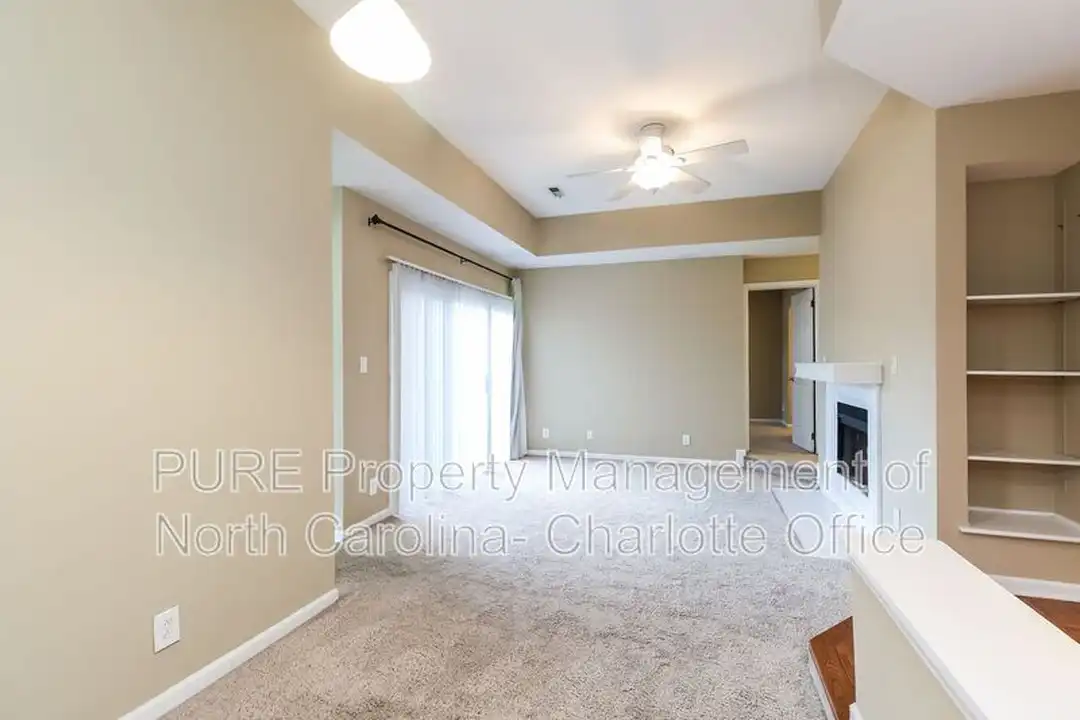 Apartment in Charlotte - View 5