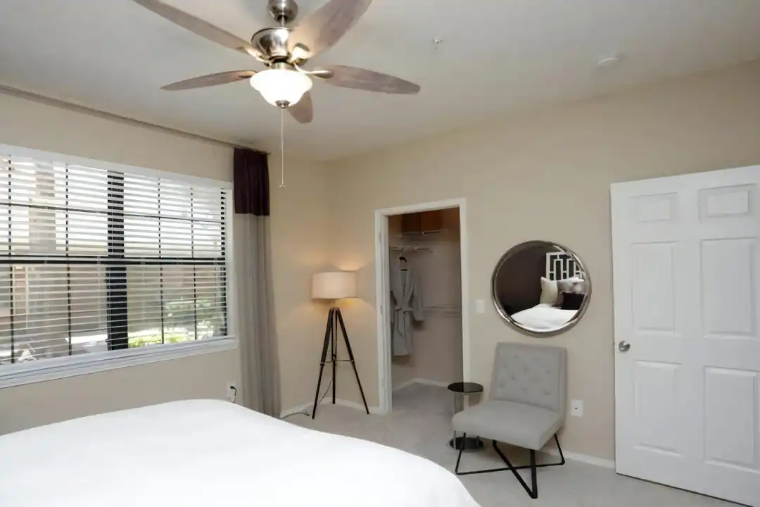 3354 Rogerdale Rd unit # 3405 - More