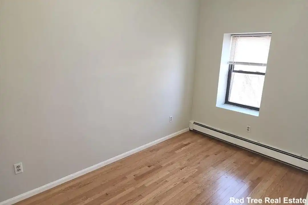 3148 Washington St - View 5