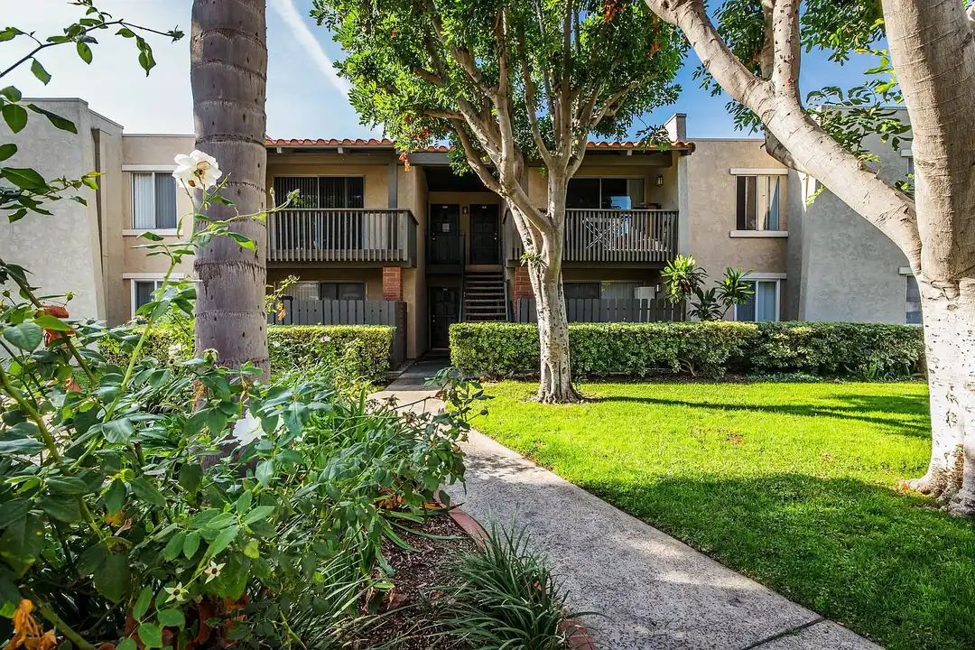 CASA GRANDE APARTMENT HOMES - View 2
