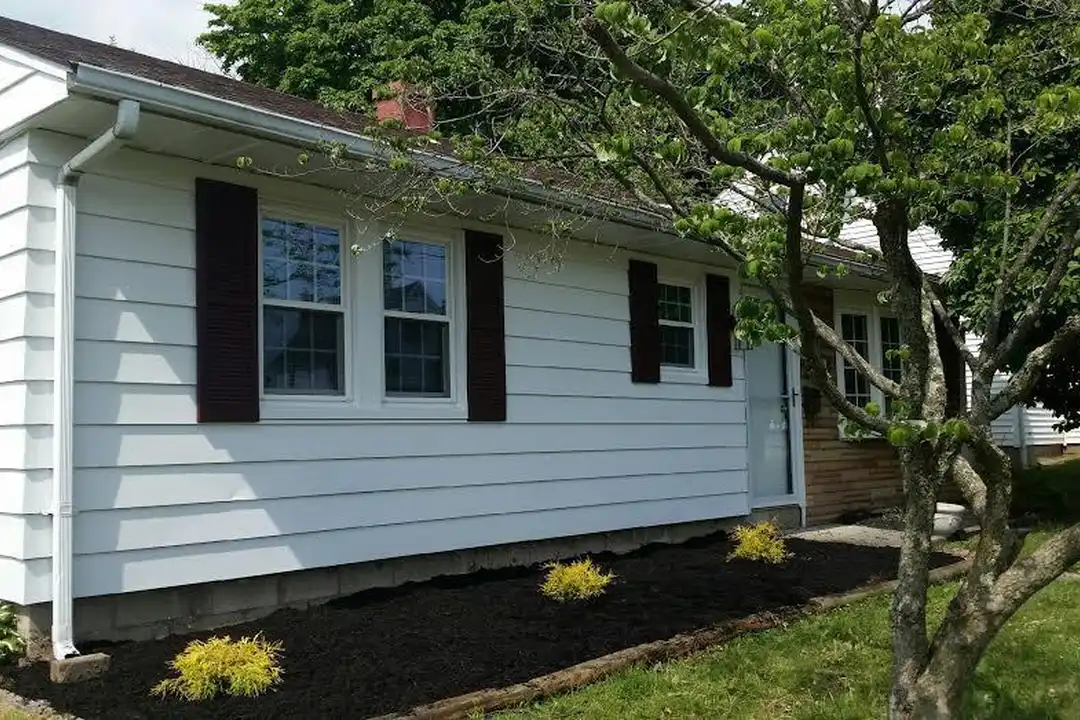 306 E Liberty St – photo 1