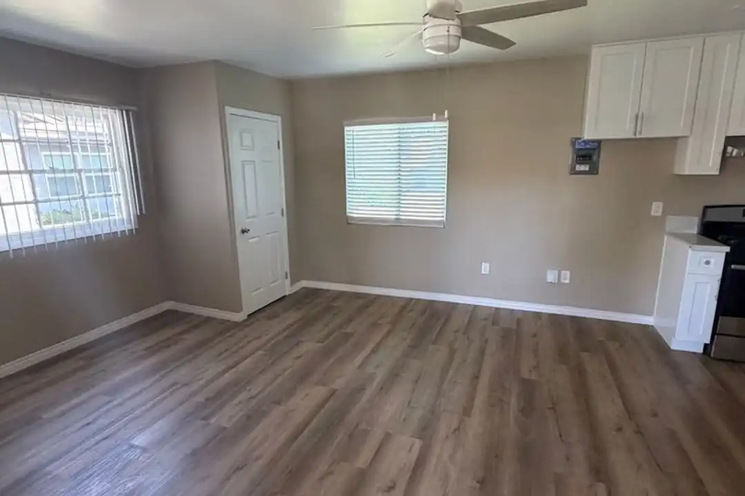 1602 W Juno Ave unit 08-09 - More