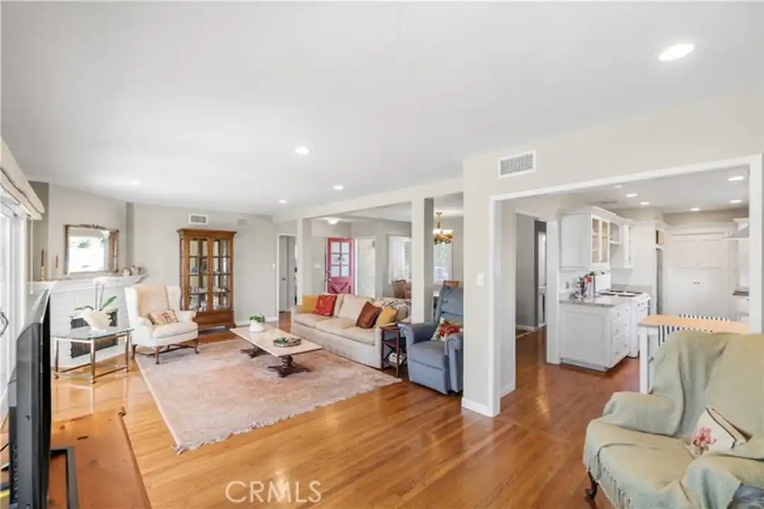29312 S Highmore Ave - More