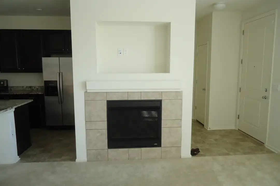 2672 Iola St - View 4