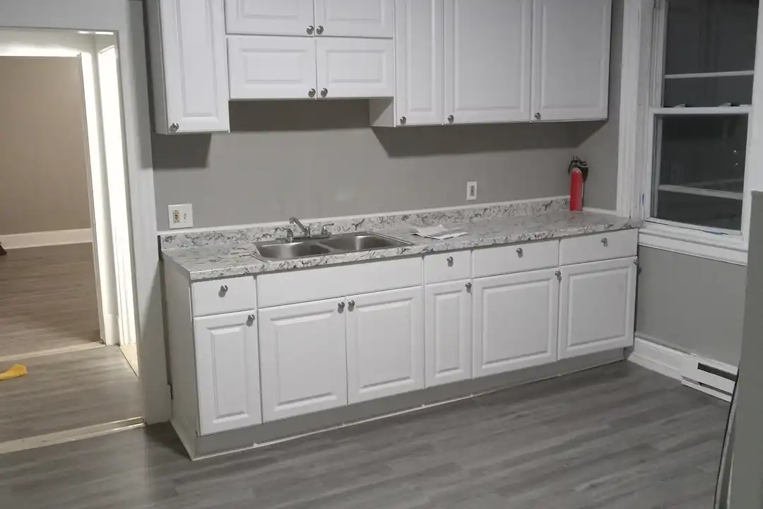 20 Beatty St unit 2W – photo 1 of 9