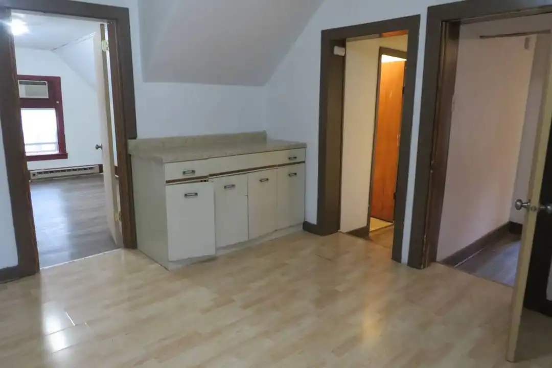 Apartment in Menomonie - View 5