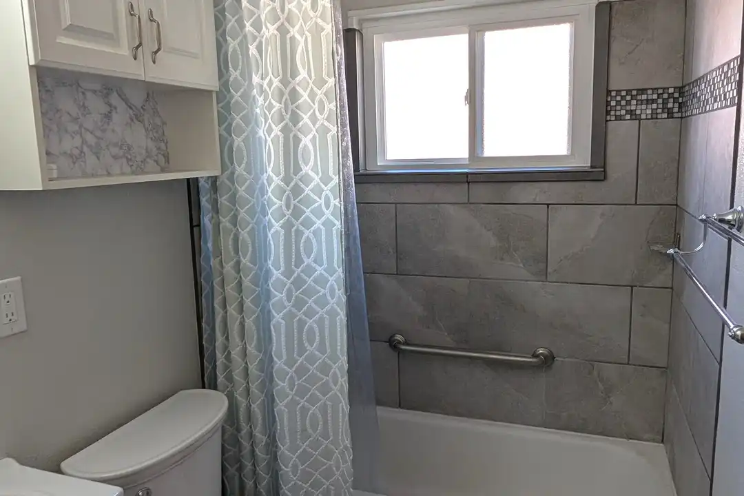 10204 Candelaria Rd NE unit 10204 - View 6