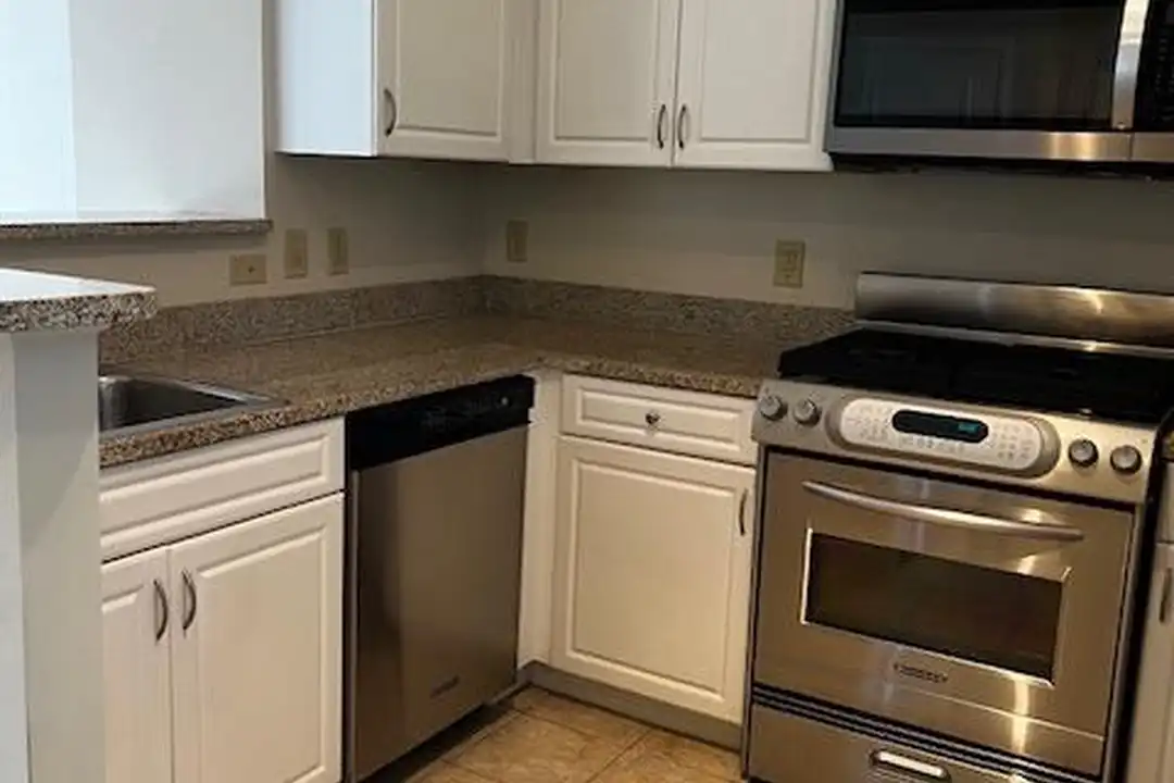 555 Massachusetts Ave NW unit 1310 - View 2