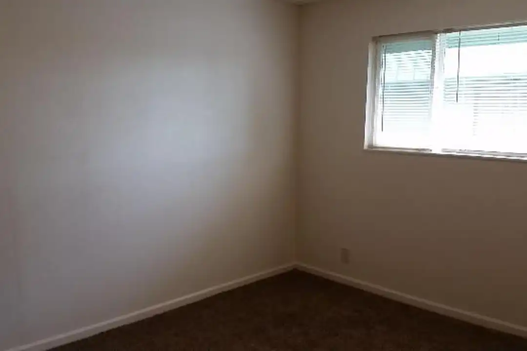 Apartment in Salem - View 3