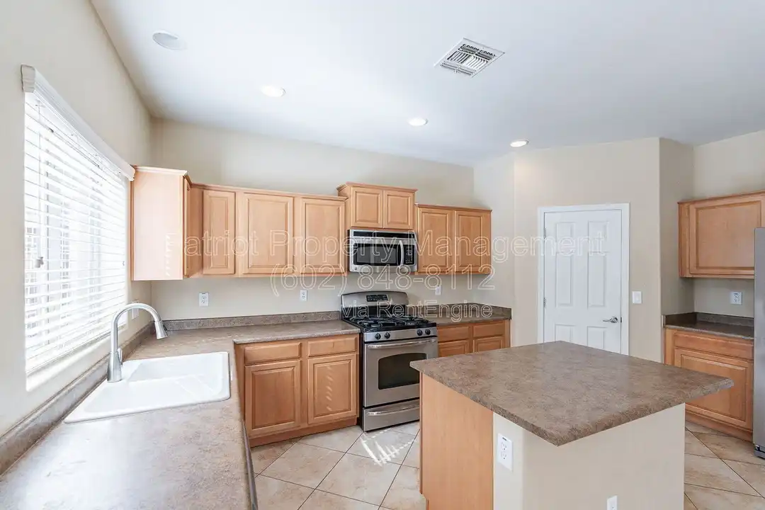 House in Buckeye - View 4