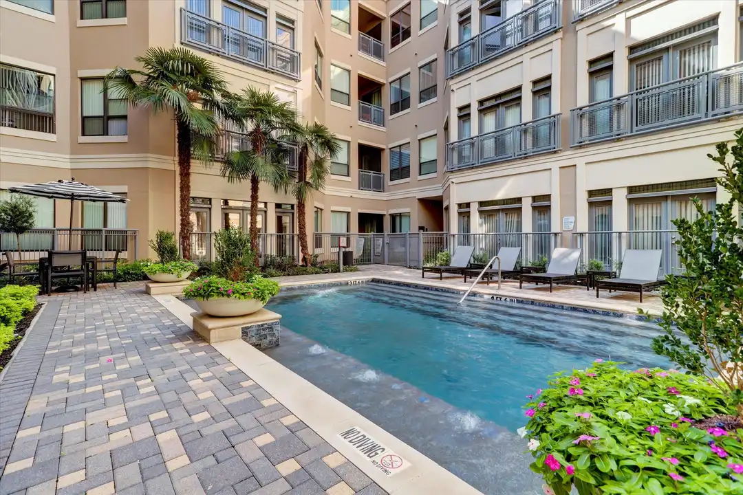 1901 Post Oak Blvd unit 4304 - View 3