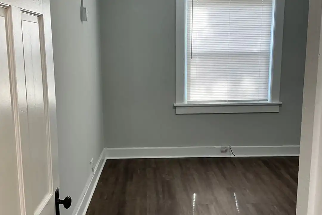 542 Fatherland St unit Unit 1 - More