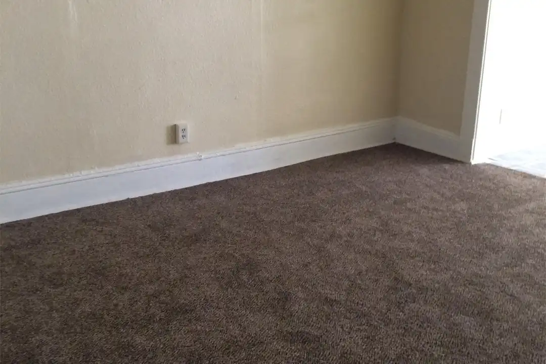 612 W 1st St unit # 2 - View 6