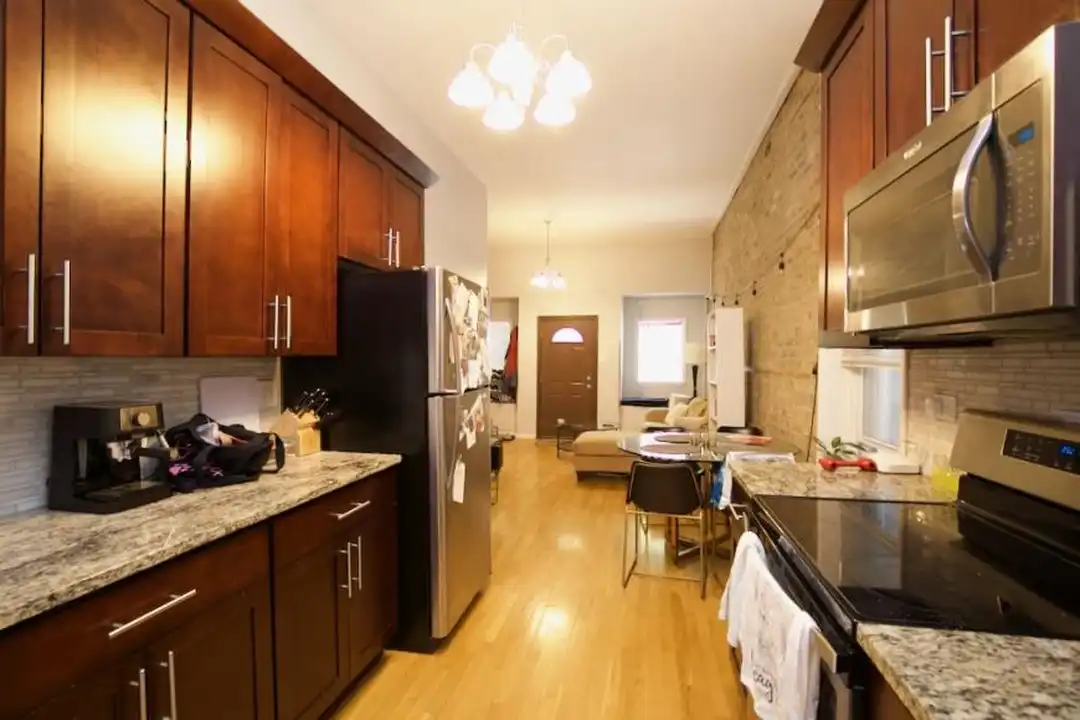1252 N Greenview Ave - View 5