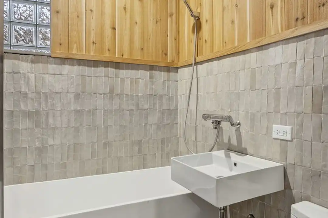 1414 N Maplewood Ave unit 1 - View 5
