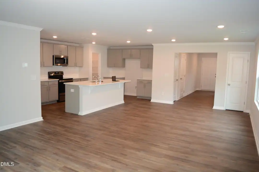 844 Bellewood Gardens Dr - View 2