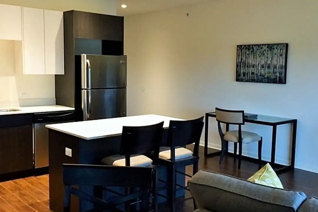 301 McKinley Ave unit 404 – photo 1