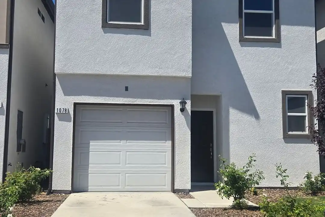 1078 Buena Vis Ln - View 2