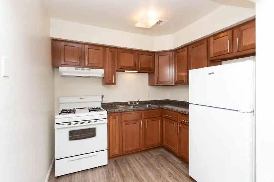 214 E Napoleon Rd – photo 1 of 19