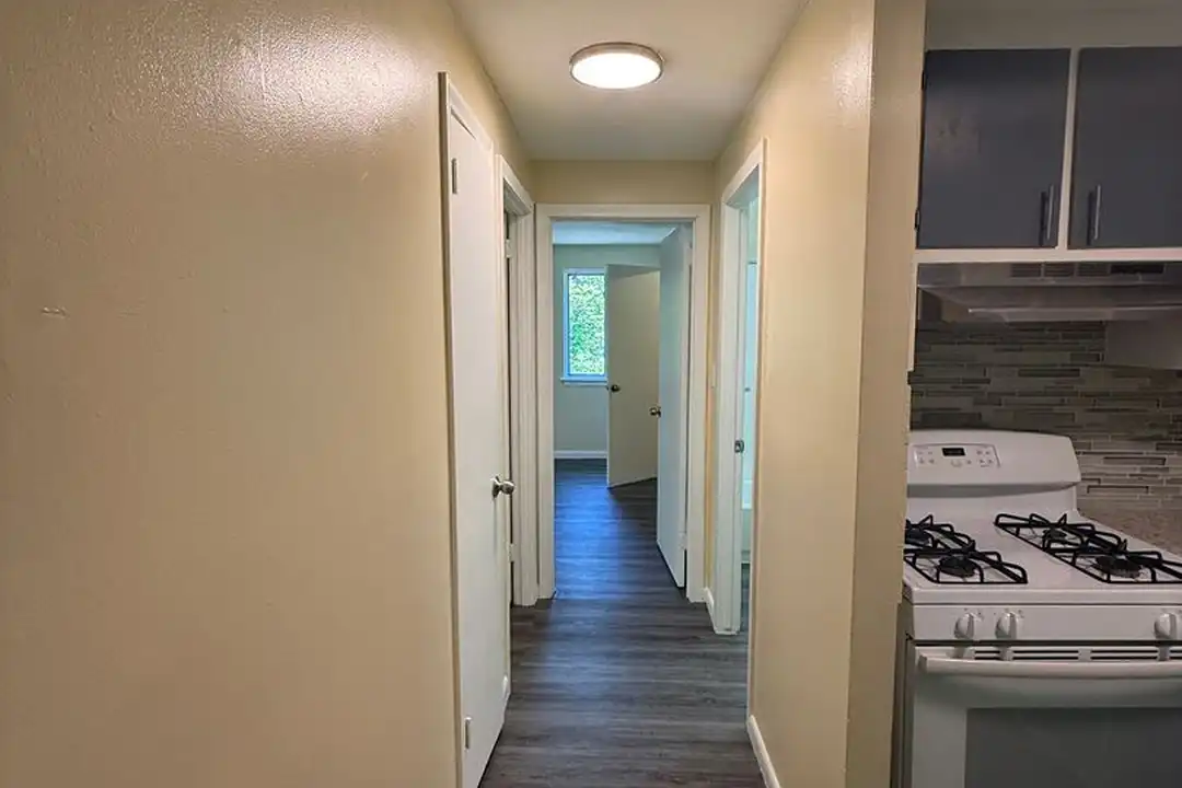 17 Edgewood Ave unit ED 17 / 203 - View 4