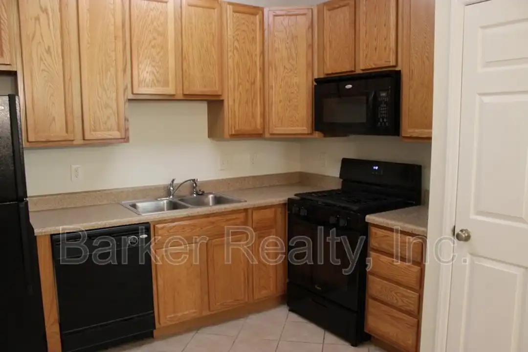 11711 Mezzanine Dr - View 4