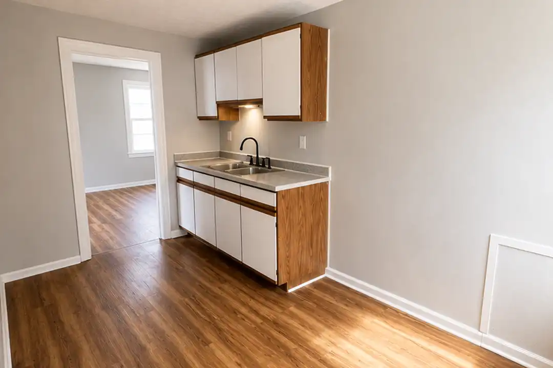 525 E 222nd St unit Unit 2 – photo 1