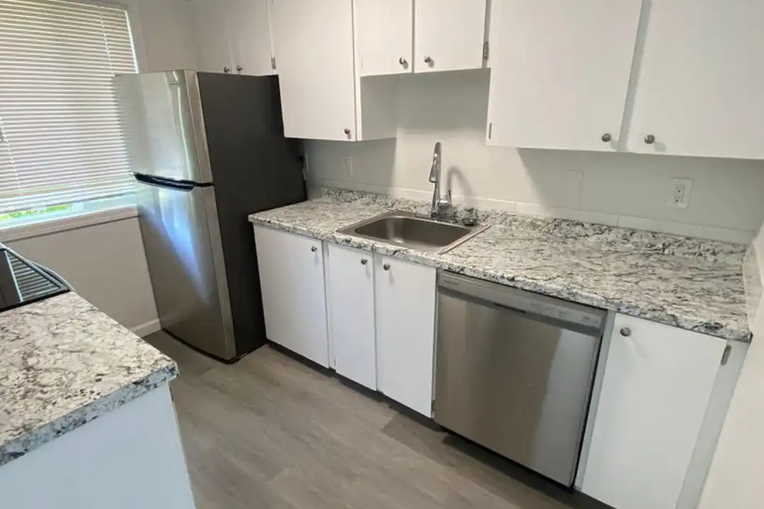 1622 W 7th Ave unit 102 – photo 1