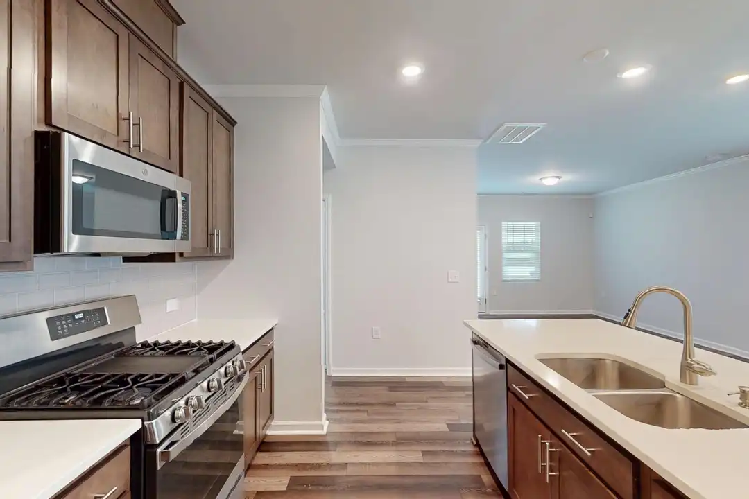 1631 Chestnut Tree Dr - View 6