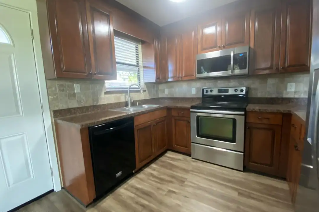104 St Elmo Rd - View 6