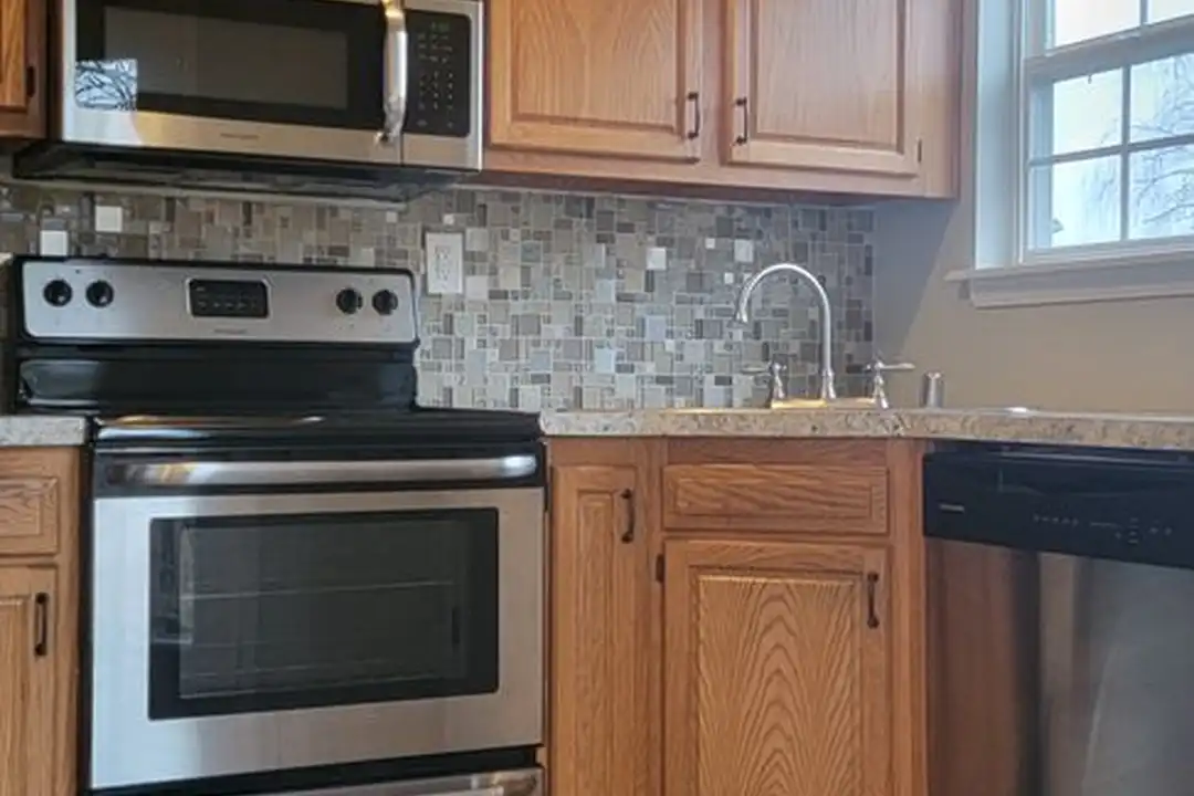 696 Liberty Hill Dr - View 2