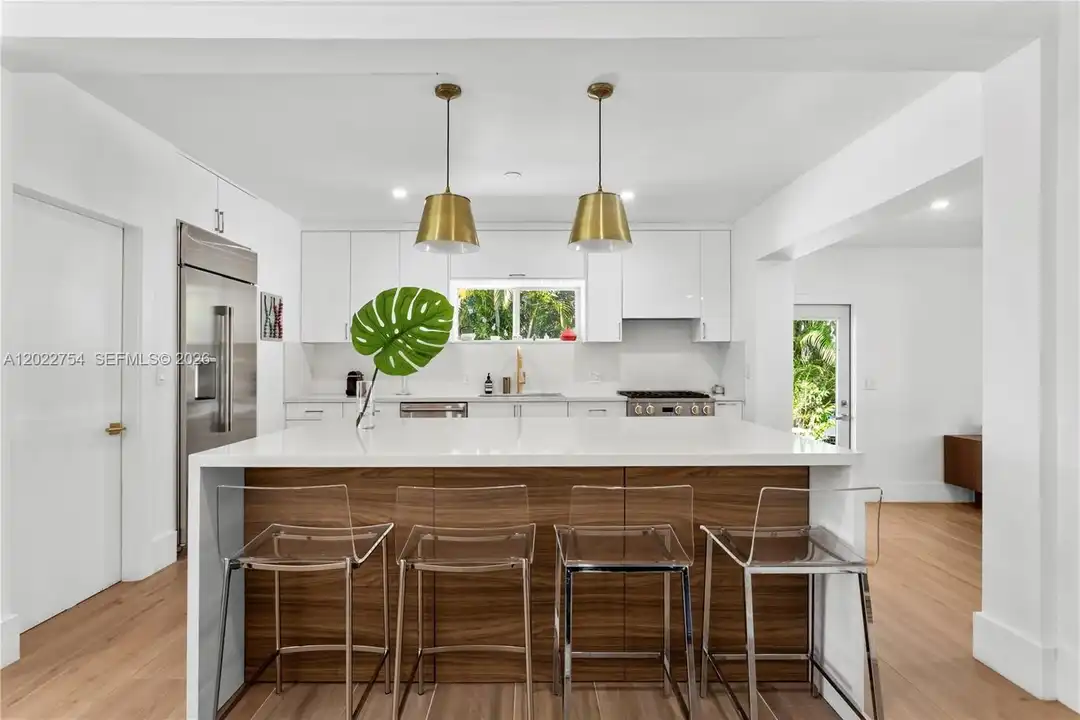 7825 SW 72nd Ave - More