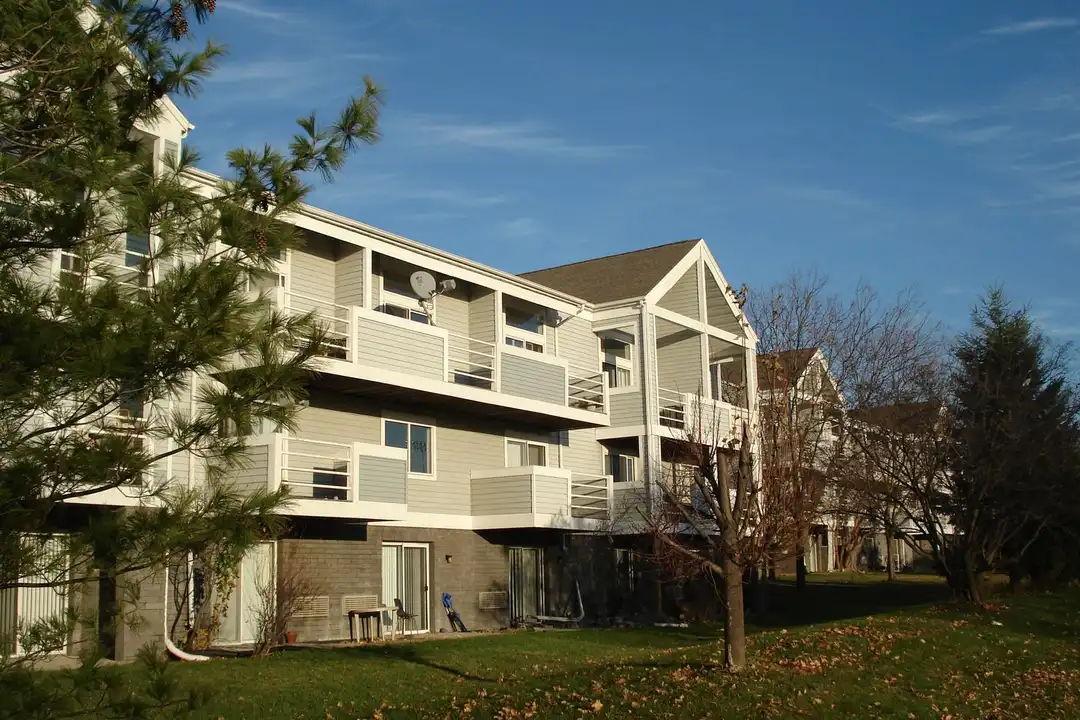 1619 Troy Dr unit 1619-105 – photo 1