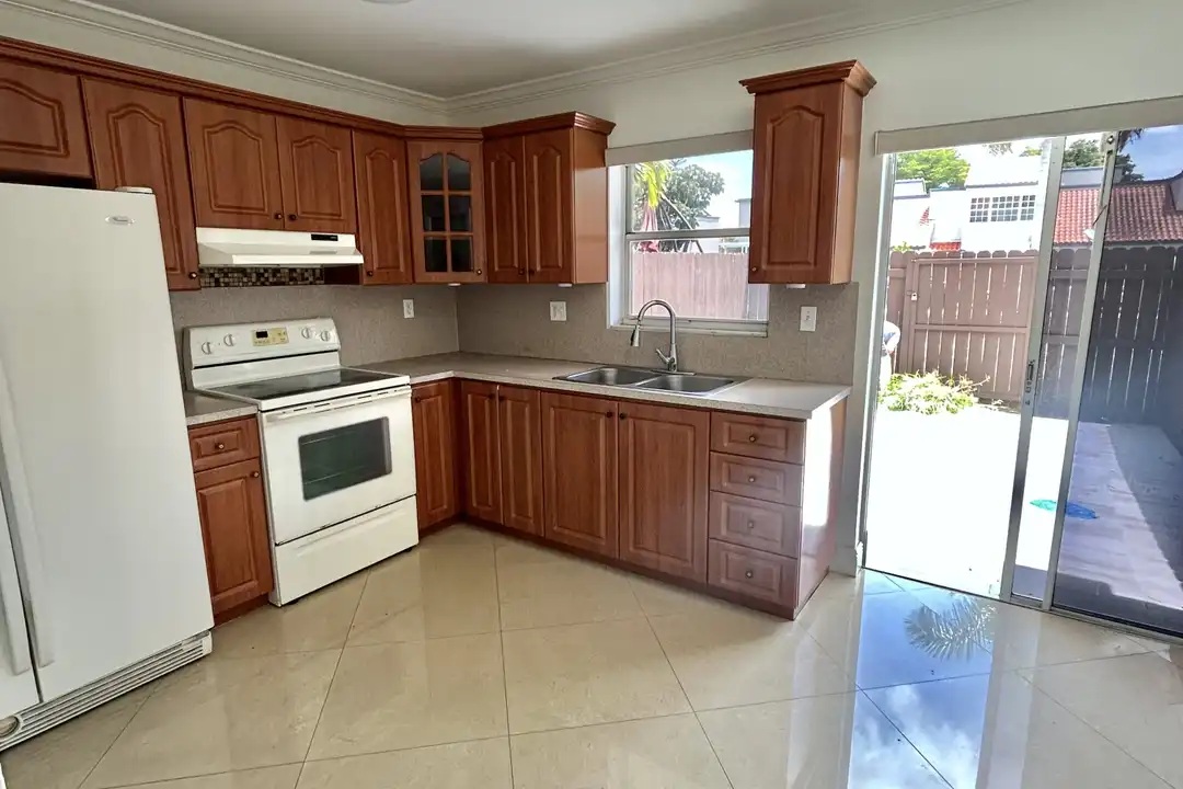 6435 SW 129th Pl unit 107 - View 3