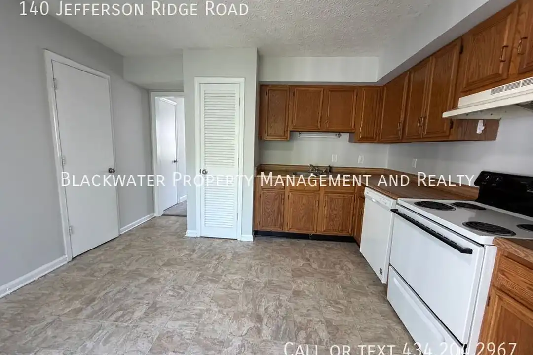 140 Jefferson Ridge Rd - View 4