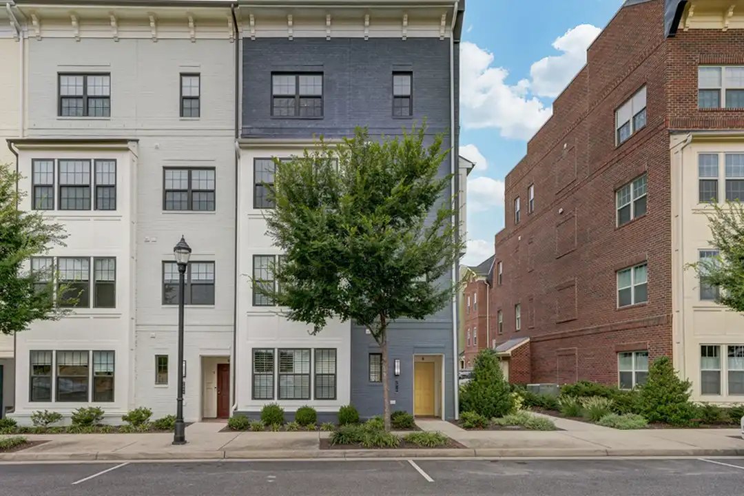 2010 Libbie Lake W St unit B - View 2