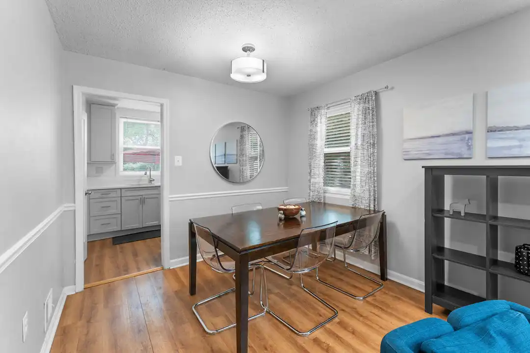 Apartment in Alexandria - View 4