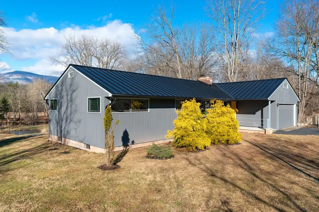 324 Fish Creek Rd – photo 1 of 18