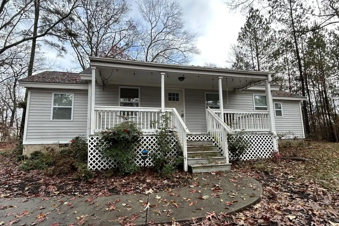 121 Walker St - View 2