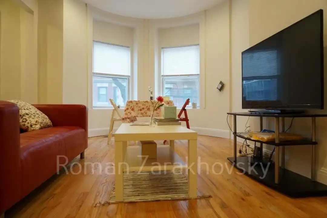 10 Brainerd Rd - View 4